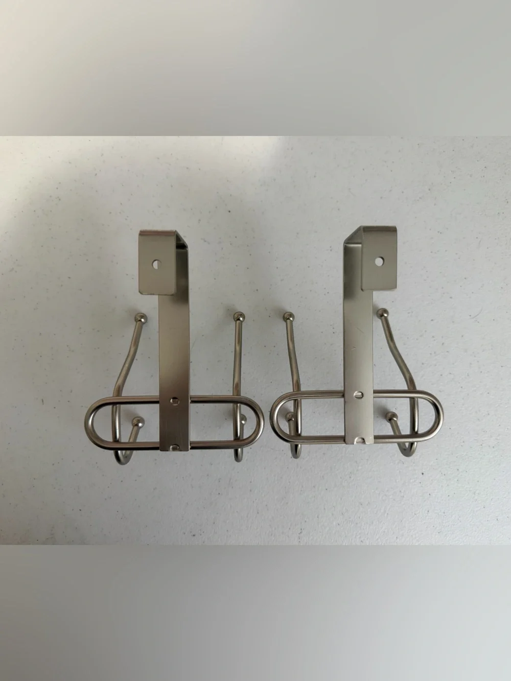 2 over the door hooks